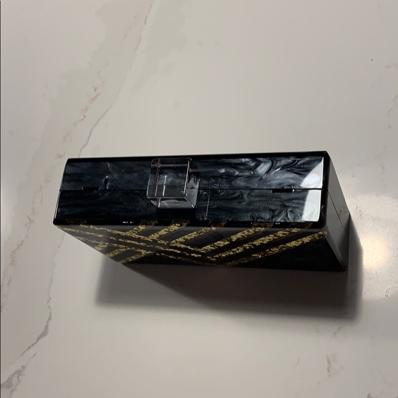 Pearl acrylic box clutch with gold sequins detail - Picture 5 of 8